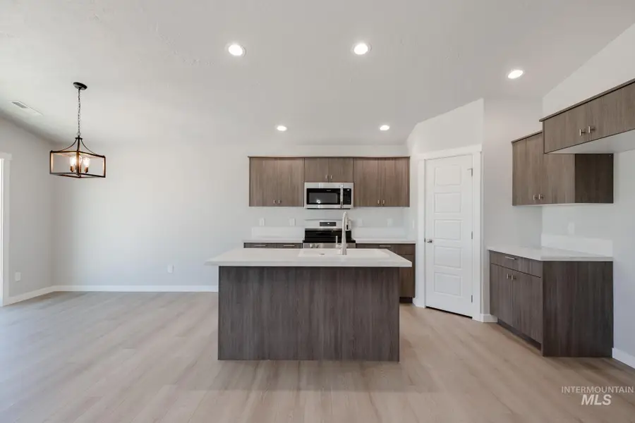 488 Waverly Ave, Middleton, ID 83644 - #3