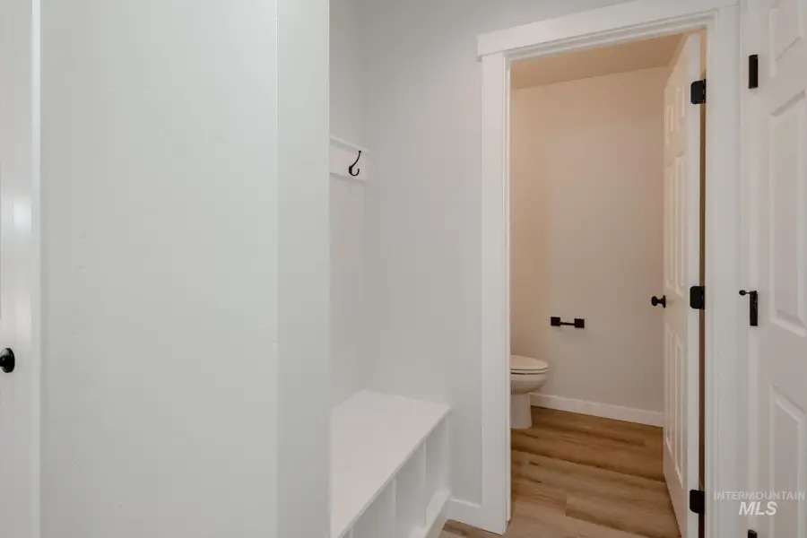 4372 N Alameda Creek Ave, Meridian, ID 83646 - #2