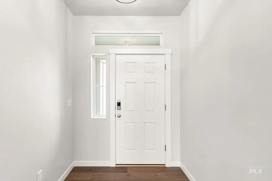 8215 E Cool River Lp, Nampa, ID 83687 - #2