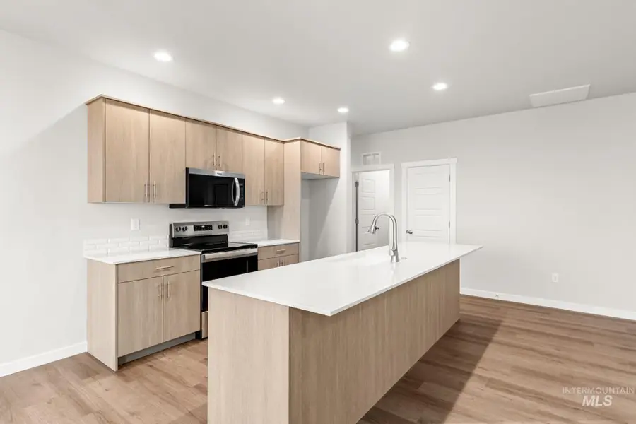 8215 E Cool River Lp, Nampa, ID 83687 - #3