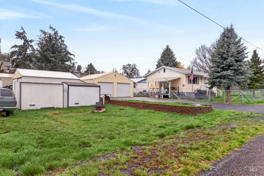 247 N Beech, Genesee, ID 83832 - #3
