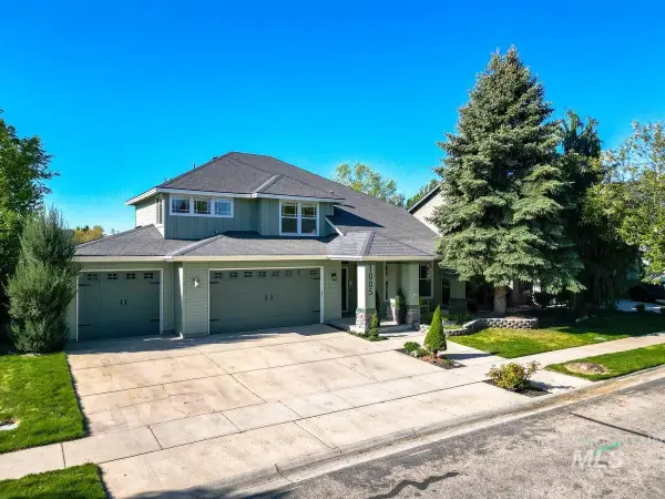 1005 E Washakie Street, Meridian, ID 83646