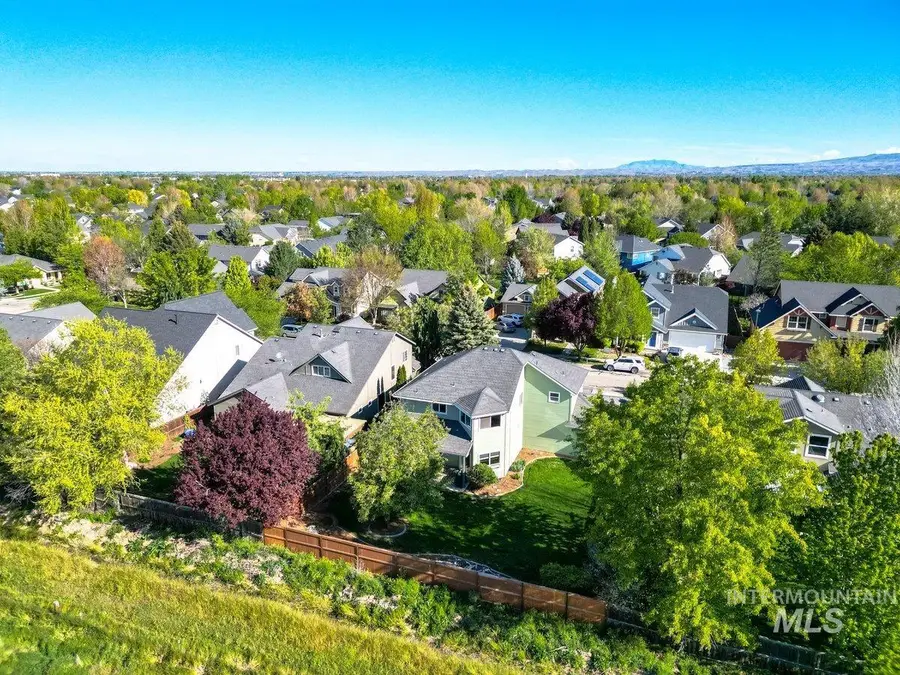 1005 E Washakie Street, Meridian, ID 83646 - #2