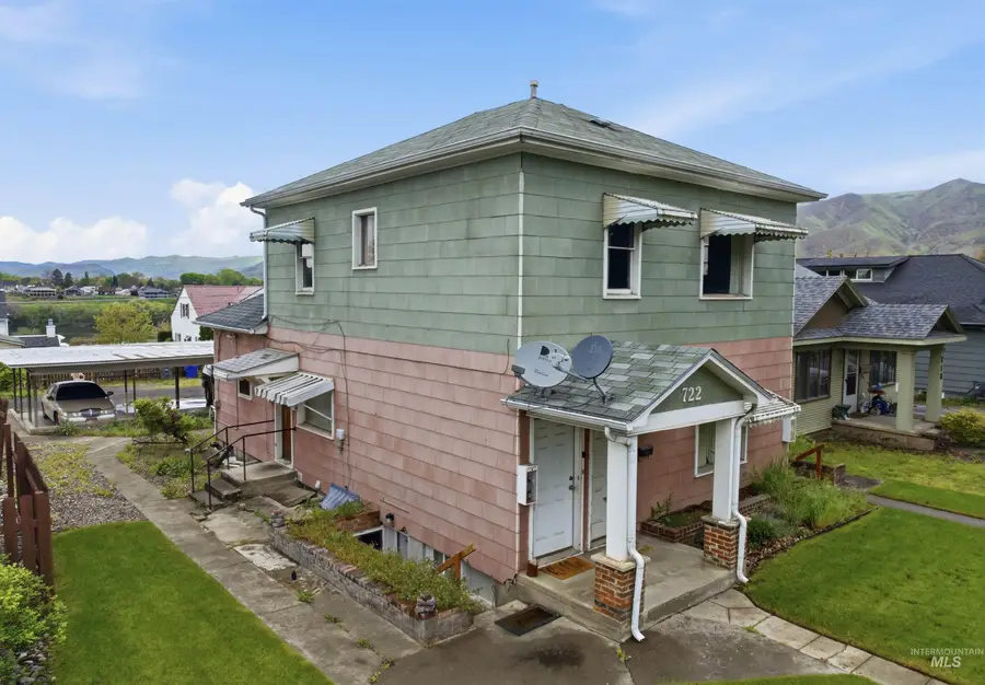722 3rd St, Lewiston, ID 83501 - #2