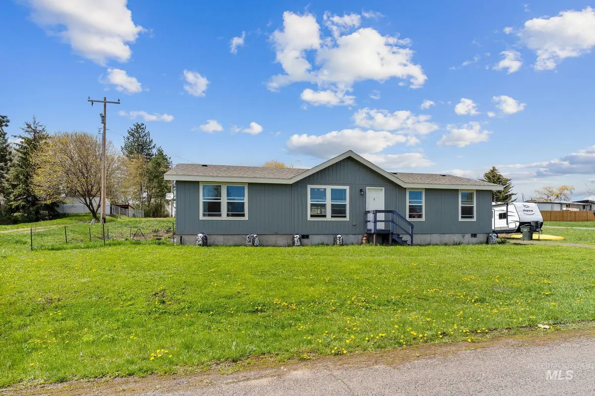 302 3rd Ave, Craigmont, ID 83523 - #1