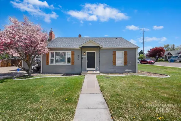 1320 S Holly, Nampa, ID 83686