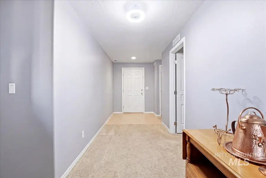 3316 E Red Sunset Maple Dr, Nampa, ID 83687 - #3