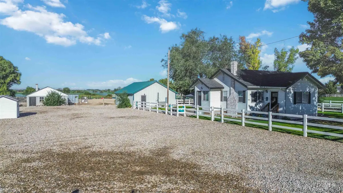 8565 S Ten Mile Rd, Meridian, ID 83642 - #1