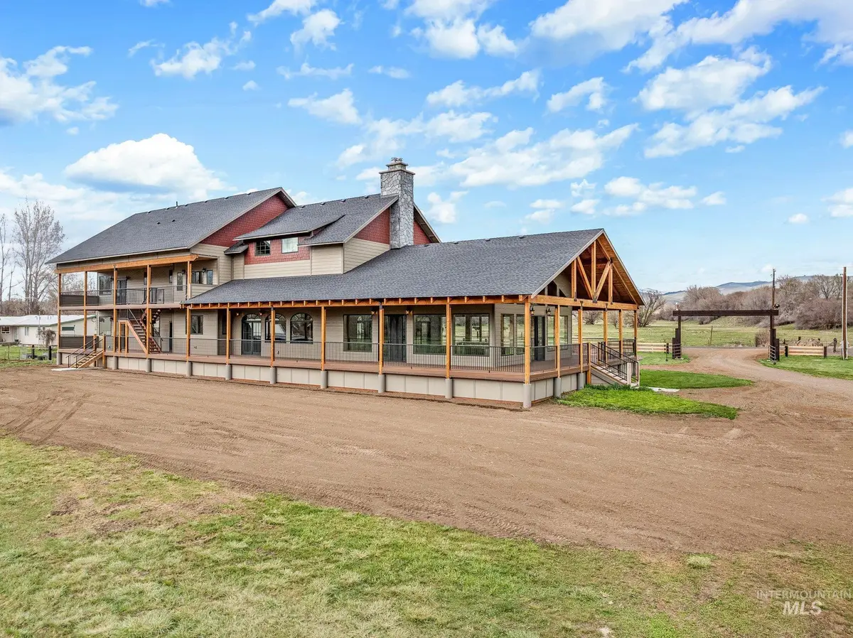 46131 Snake River Rd, Richland, OR 97870 - #1