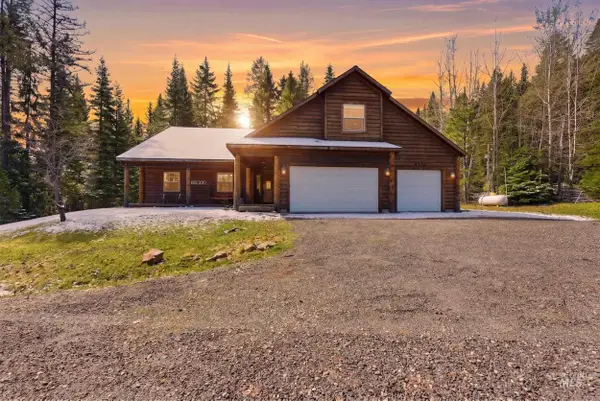 2538 W Mountain Rd, Donnelly, ID 83615