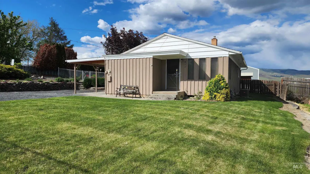 812 Walk Ln, Clarkston, WA 99403 - #1