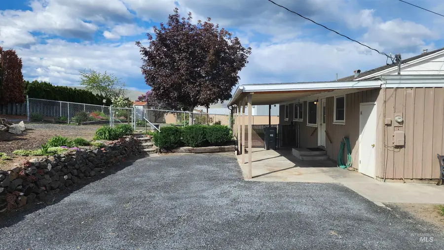 812 Walk Ln, Clarkston, WA 99403 - #3