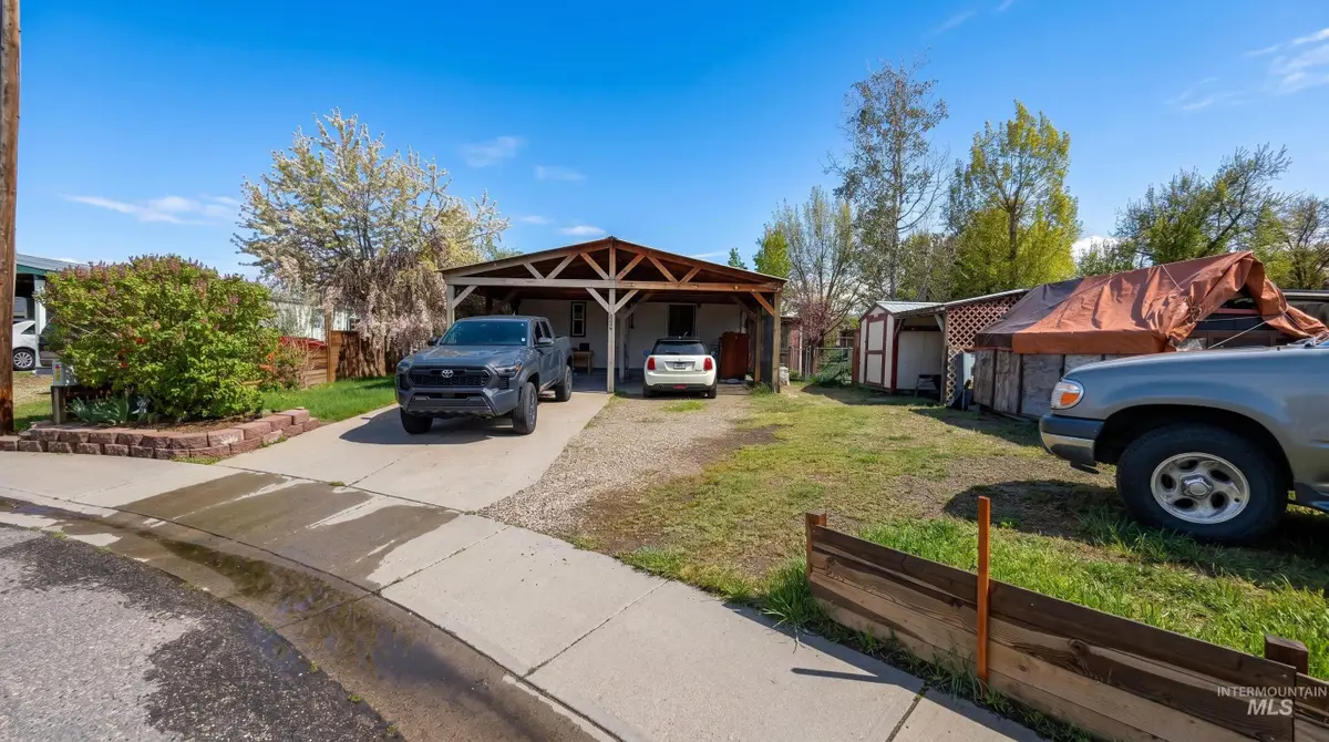 1800 Heitz Ave, Fruitland, ID 83619 - #1