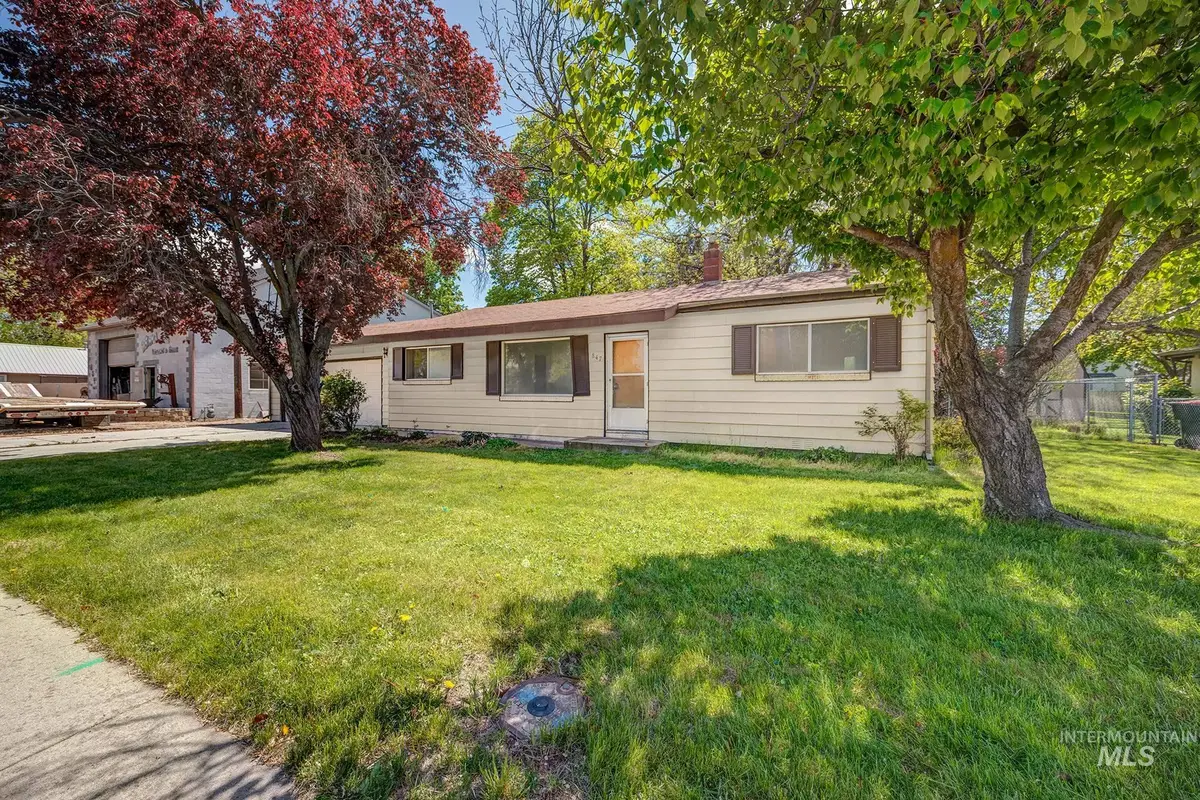 847 W Pine, Meridian, ID 83642 - #1