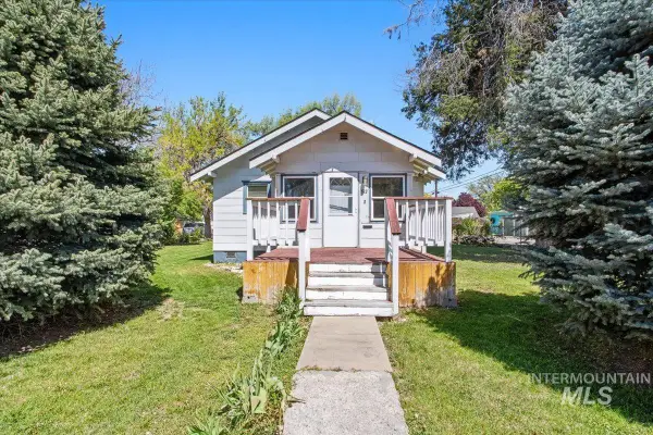 512 7th Street S, Nampa, ID 83651