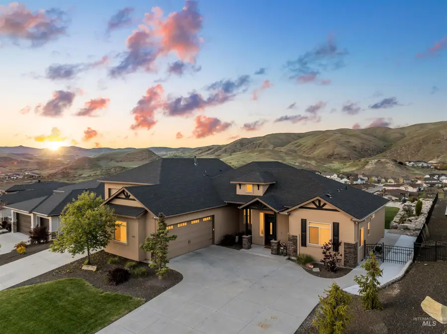 5318 W Parkridge Dr, Boise, ID 83714 - #2