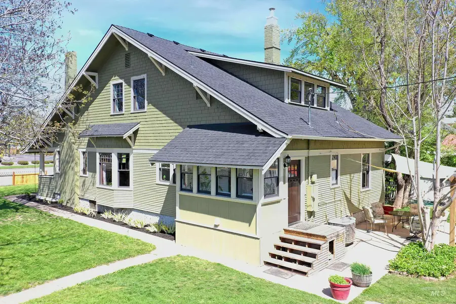 407 E Main Street, Weiser, ID 83672 - #3