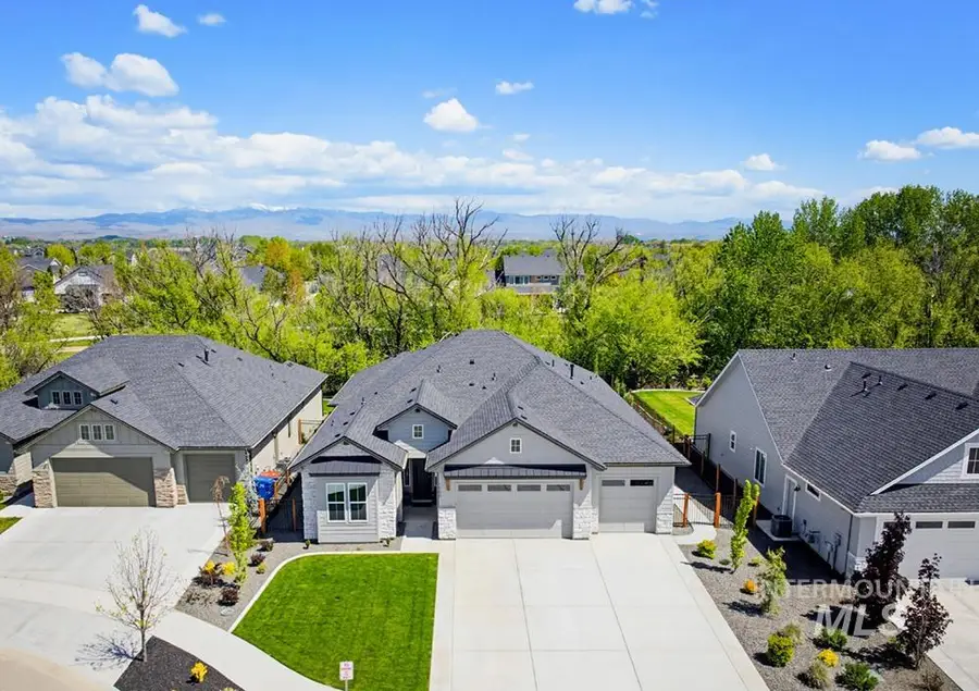 1950 N Willowick Ave, Eagle, ID 83616 - #2
