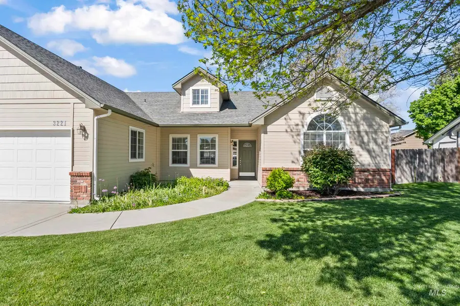 3221 N Lilyturf, Meridian, ID 83646 - #2