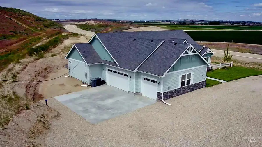 9279 Rolling Hills Ct, Nampa, ID 83686 - #3