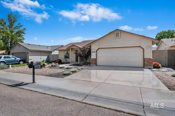 6928 N Duncan Ln, Boise, ID 83714