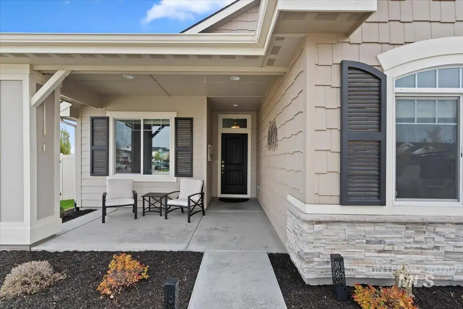 2080 N Thorndale Ave, Kuna, ID 83634 - #2