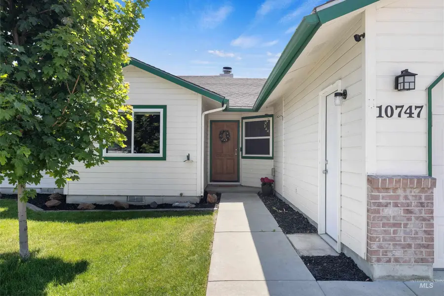 10747 W Irving Ct, Boise, ID 83713 - #3