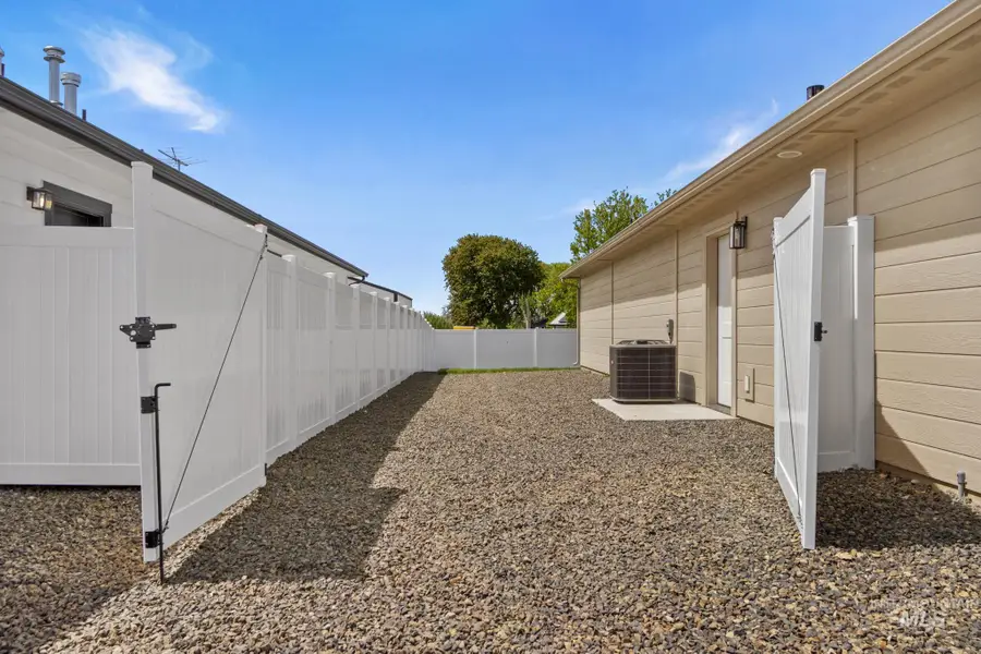 307 N. 11th. St., Parma, ID 83660 - #3