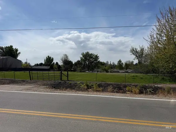 6 Minot St, Middleton, ID 83644