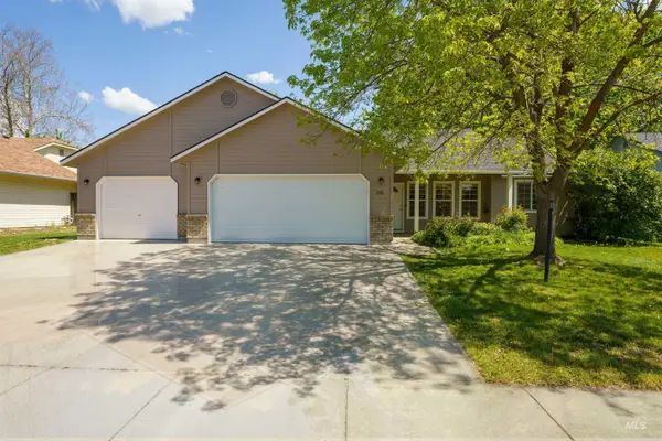 316 S Cobblestone, Eagle, ID 83616