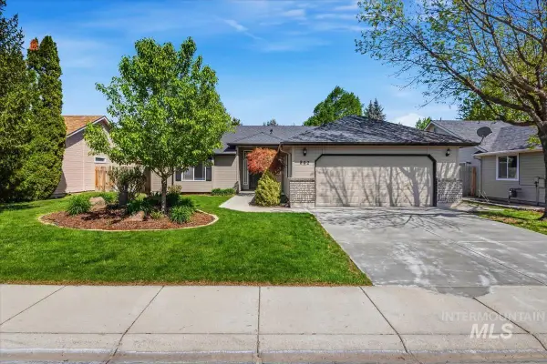 802 N Echohawk Way, Eagle, ID 83616