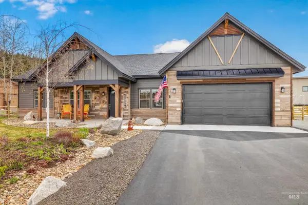 1126 Mo's Way, McCall, ID 83638