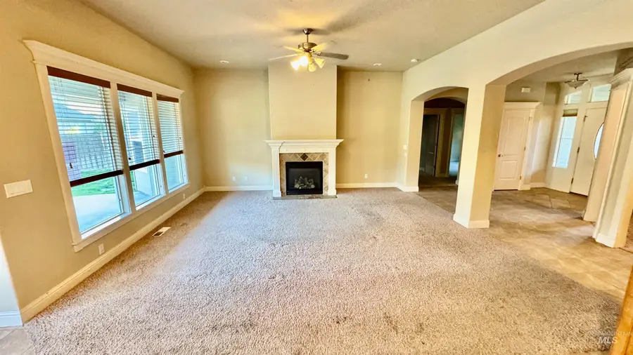 2285 W Grand Teton Drive, Meridian, ID 83646 - #3