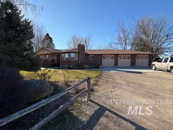 2101 W Almaden Dr, Meridian, ID 83646