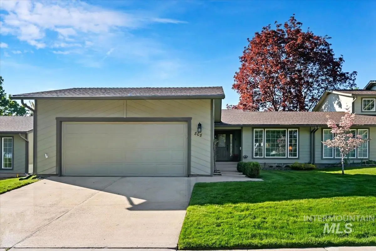 808 N Eagle Hills Way, Eagle, ID 83616 - #1
