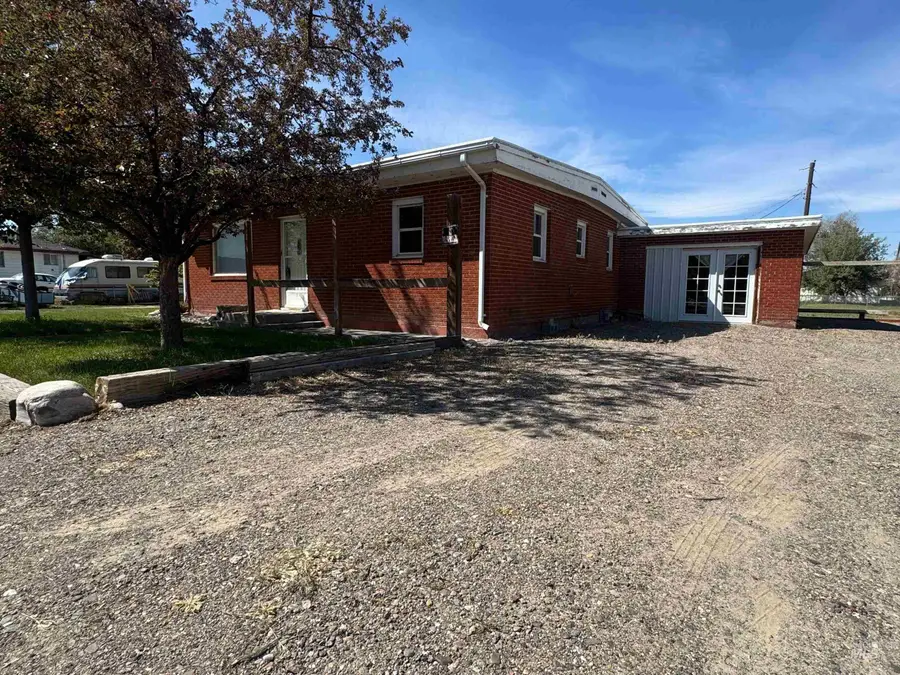 1937 E 4th Ave, Twin Falls, ID 83301 - #3