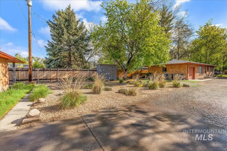 3009 N Tamarack Dr, Boise, ID 83703 - #2