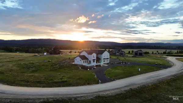 44 Big Moose Rd, McCall, ID 83638