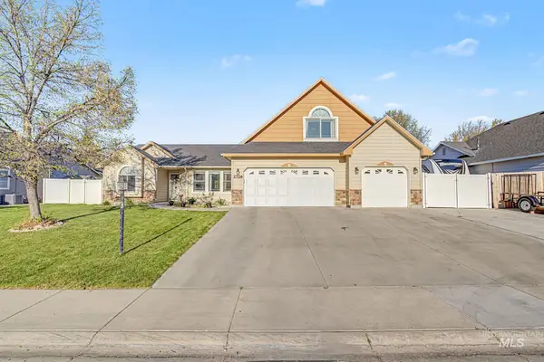 2726 Banner Ct, Nampa, ID 83686