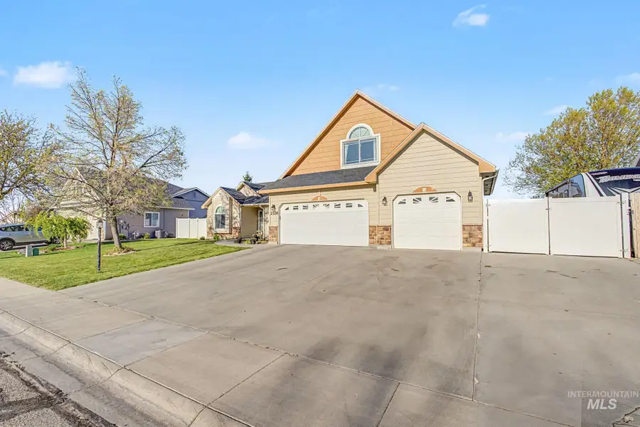 2726 S Banner Ct, Nampa, ID 83686 - #2