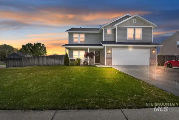 996 S Bobby, Kuna, ID 83634