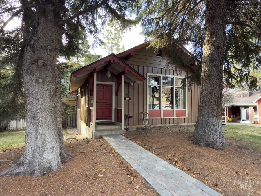 560 E 2nd St, Ketchum, ID 83340 - #2