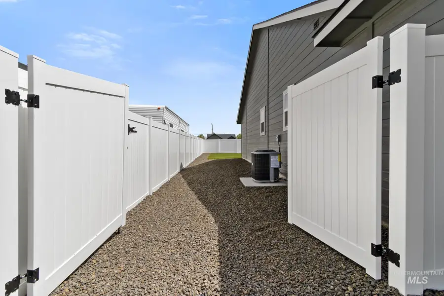 310 N. 11th. St., Parma, ID 83660 - #3