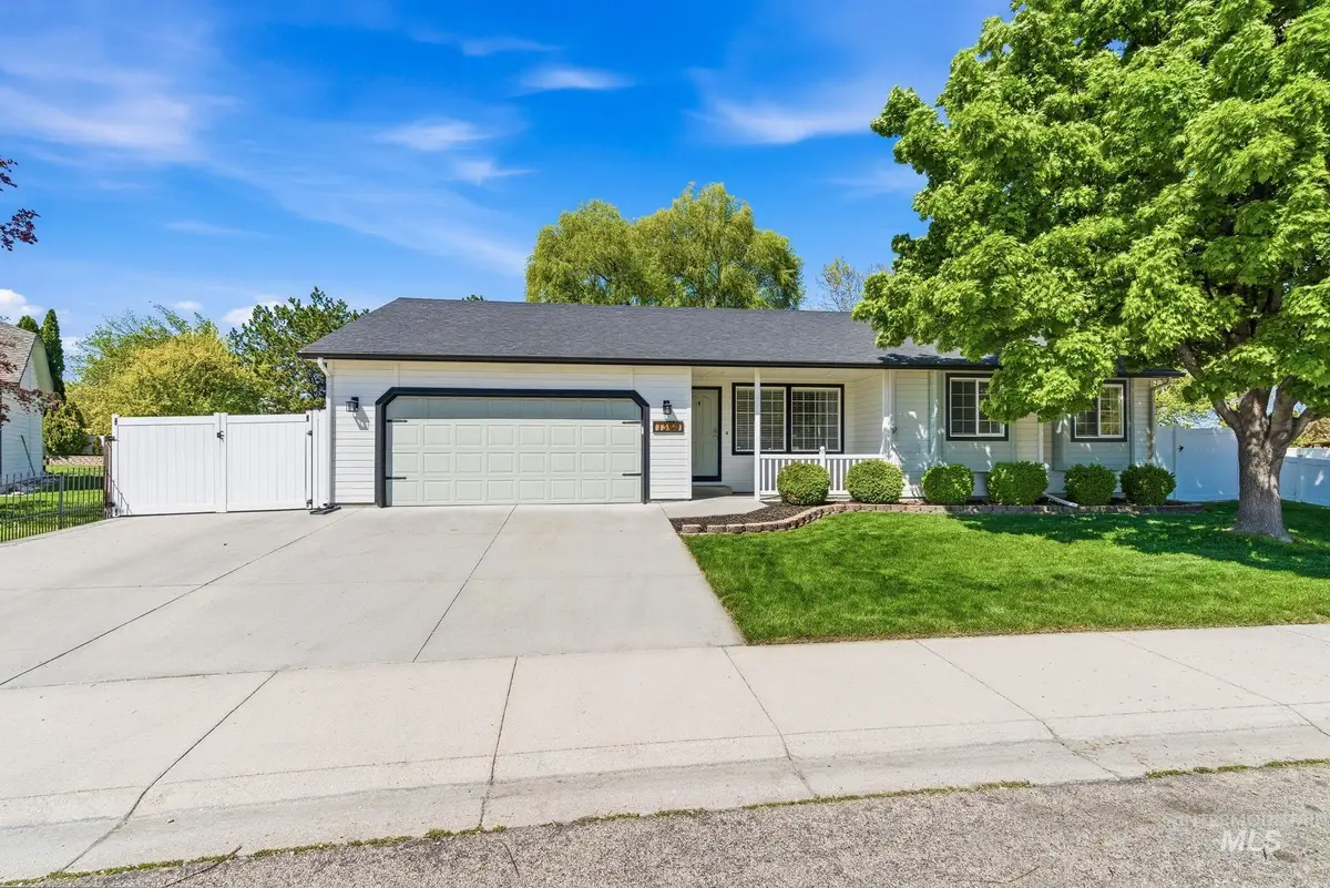 1207 N Cabrillo Ave, Kuna, ID 83634 - #1