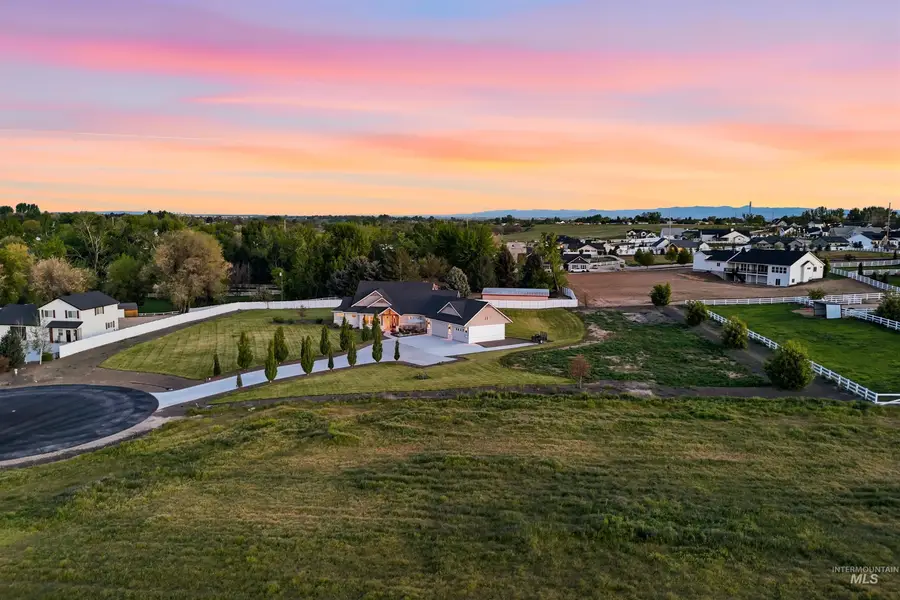 24165 Boer Goat Ave, Caldwell, ID 83607 - #3