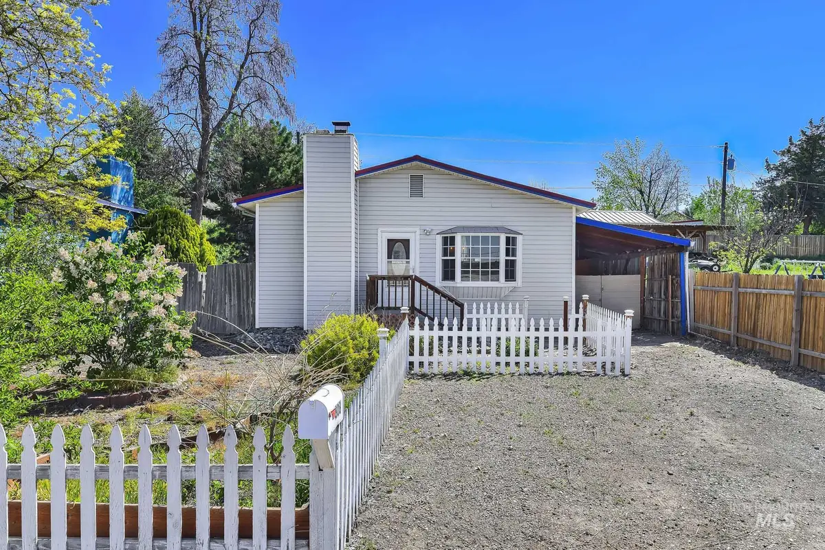 808 N A Street, Parma, ID 83660 - #1