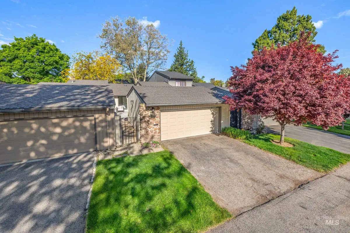 7167 W Cascade, Boise, ID 83704 - #1