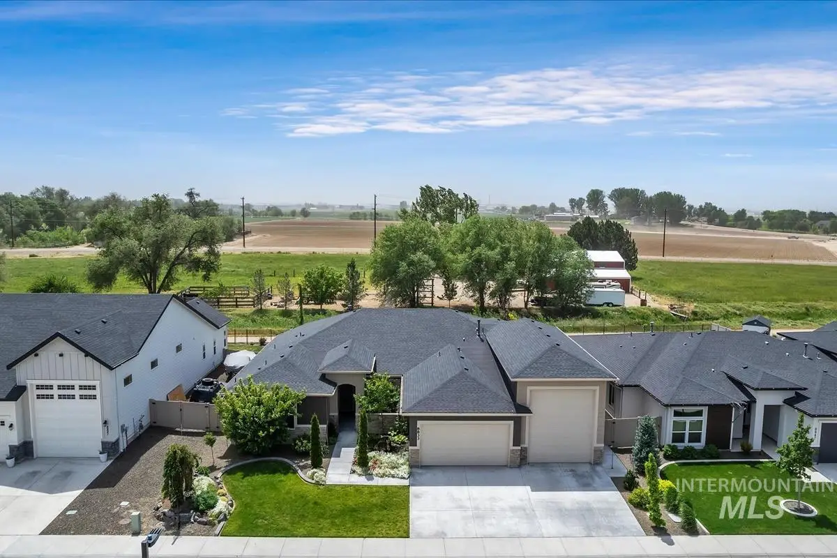 8833 E Hyacinth St, Nampa, ID 83687 - #1