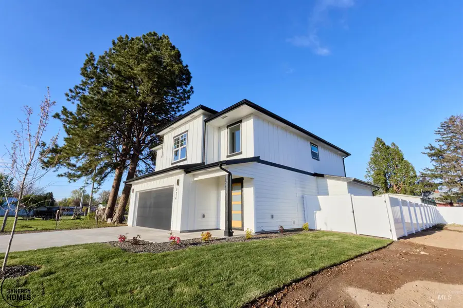 934 S Almond St, Nampa, ID 83686 - #3