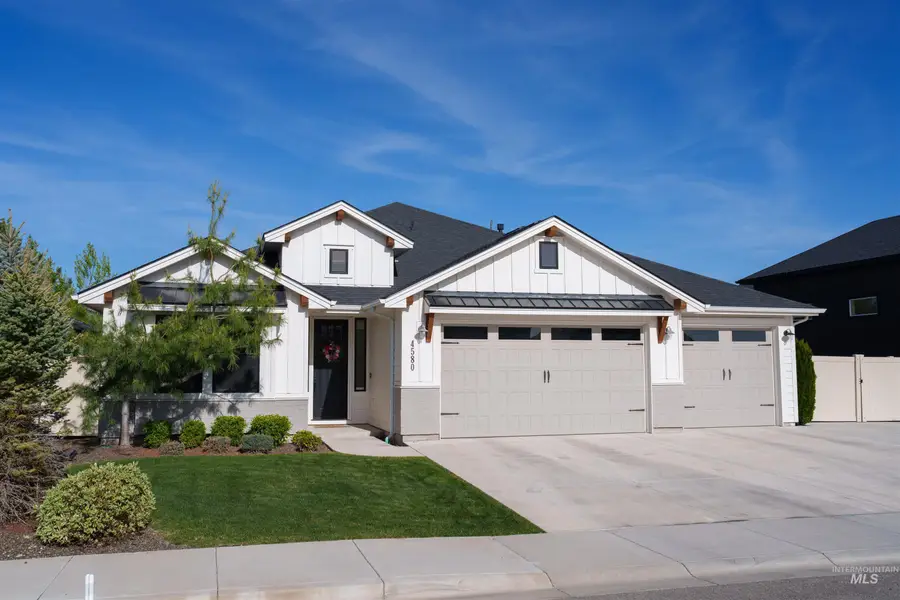 4580 N Bryce Canyon Ave, Meridian, ID 83646 - #2